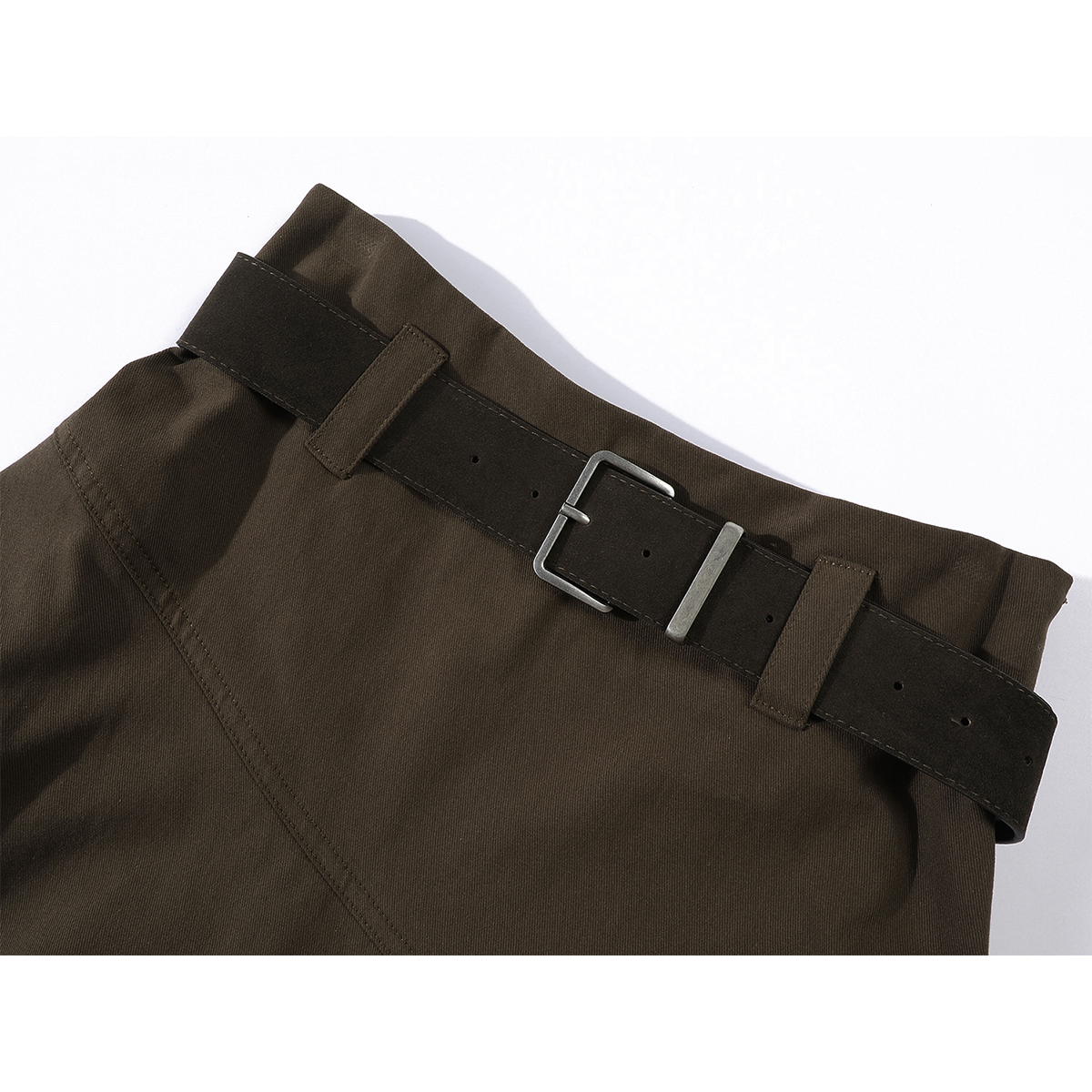 Cholisa-nın qadınlar üçün yaz və payız üçün mükəmməl olan, qeyri-müntəzəm dizaynlı, yüksək belli A-xəttli ətək. Çox gözəl midi ətək.