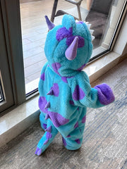 Körpə alt paltarları, payız və qış geyimləri, payız geyimləri, bədheybət və gülməli payız və qış açıq hava geyimləri, yeni doğulmuş körpə qış geyimləri, tuflilər