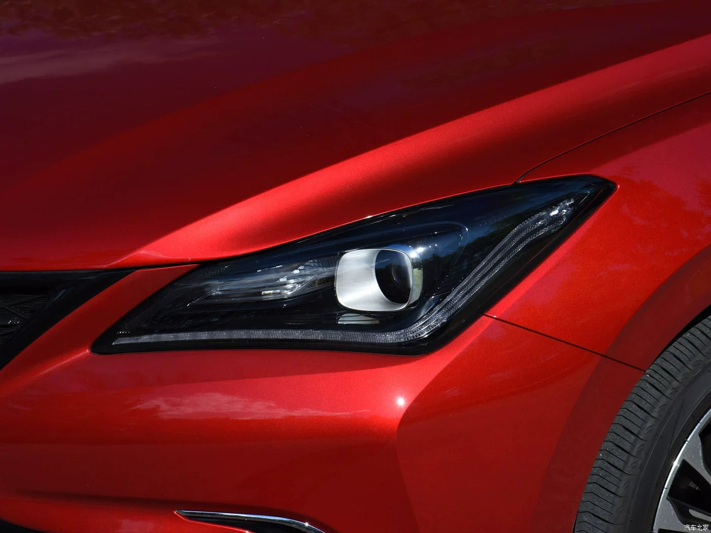 Yeni Changan Eado modelinin, 2018-2019 modelinin, ön park işıqlarının, aşağı işıq keyfiyyətinin fara dəstinə tətbiq olunur.
