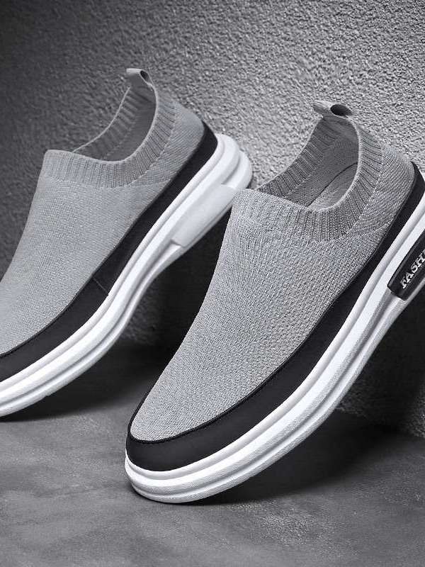 Kişi Ayaqqabı Yeni Yaz və Yay Nəfəs ala bilən Fly-knit Sneake