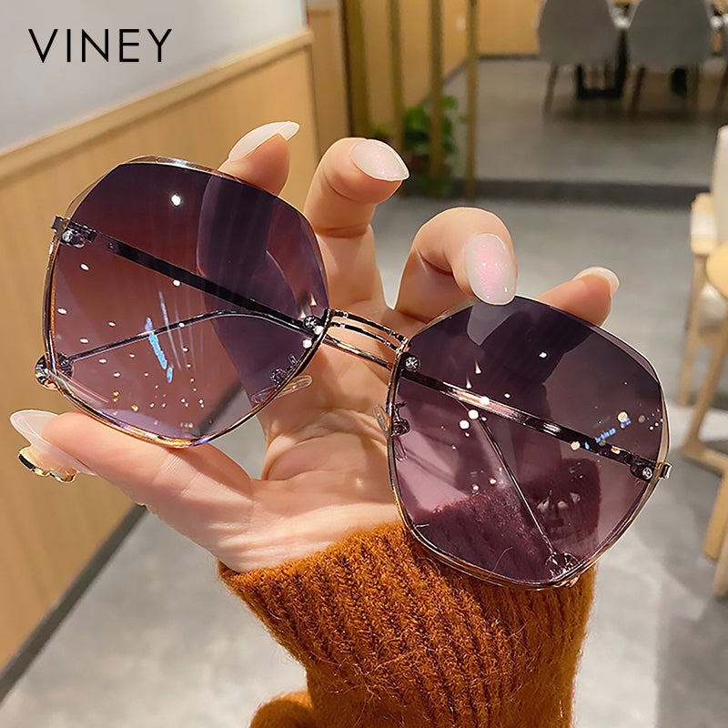 Viney günəş eynəyi qadınların yeni 2026 günəş eynəyi yay polarizasiyalı moda günəşdən qoruyan sürücülük eynəkləri UV qoruma