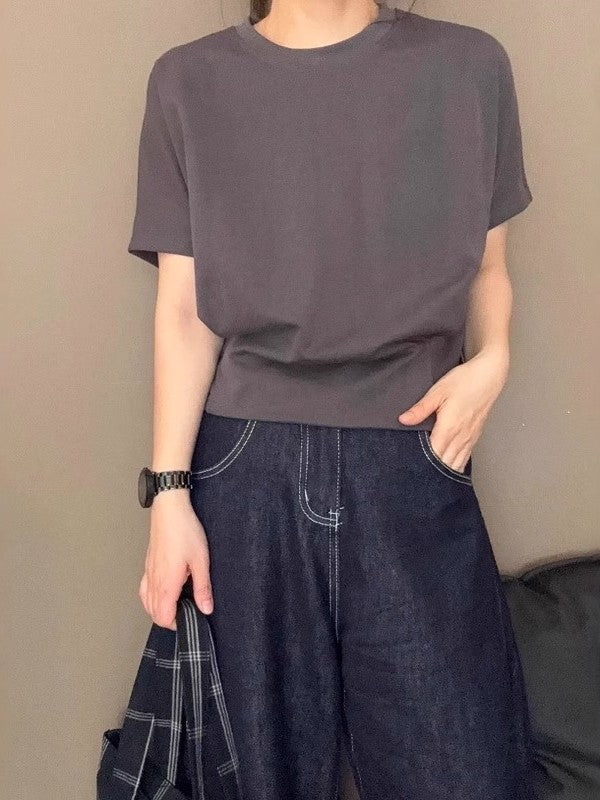 Qadınlar üçün dəbli və sadə qısaqol köynək, böyük ölçüdə, şık və çoxfunksiyalı, geniş və gündəlik, belini sıxan dizayna və dairəvi yaxalığa malikdir.