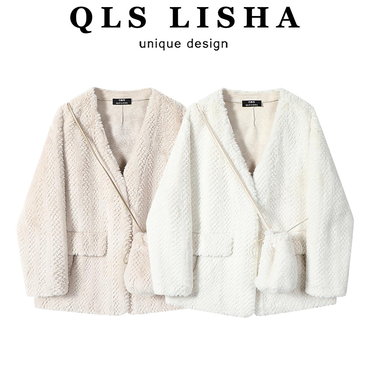 Cholisa-nın payız və qış üçün unikal və şık qısa, təsadüfi quzu yun paltosu.