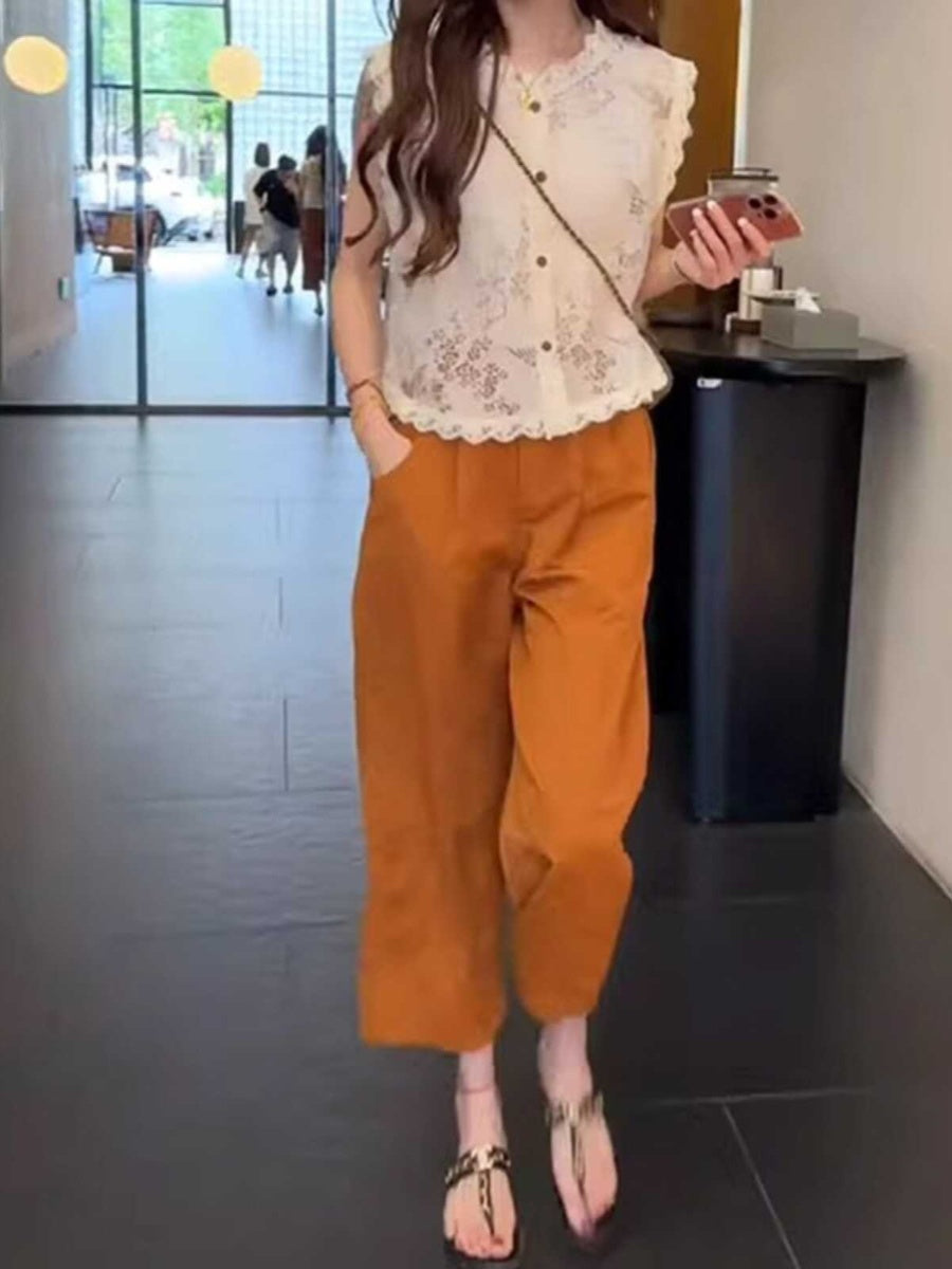 Bir az dolğun bədən quruluşuna malik qadınlar üçün böyük ölçülü yay balqabaq narıncı rəngli, geniş, hündürbel şalvar, incəldən elastik bel, düz ayaqlı qısa şalvar