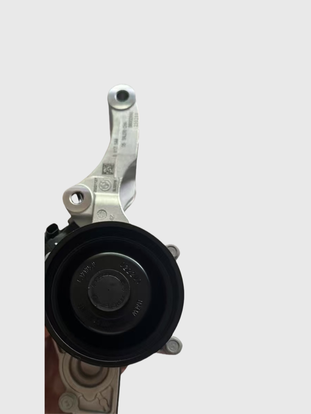 Mechanical water pump suitable for BMW X1, Mini 120, 118, 218 and B38 engines.