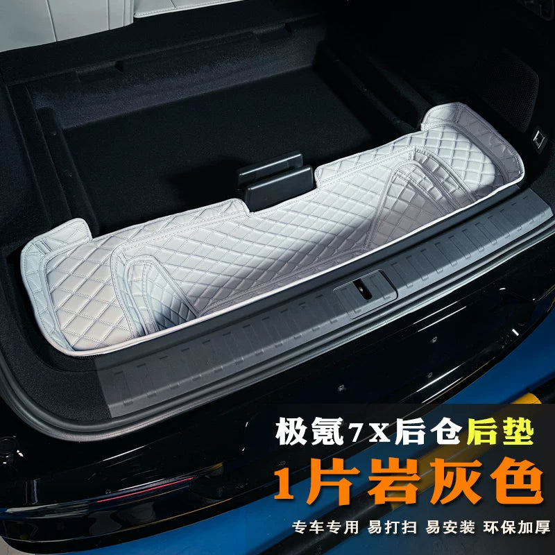 26 Extreme Krypton 7X luggage/storage mat modified with decorative base, lower storage compartment, storage compartment and waterproof storage box.
