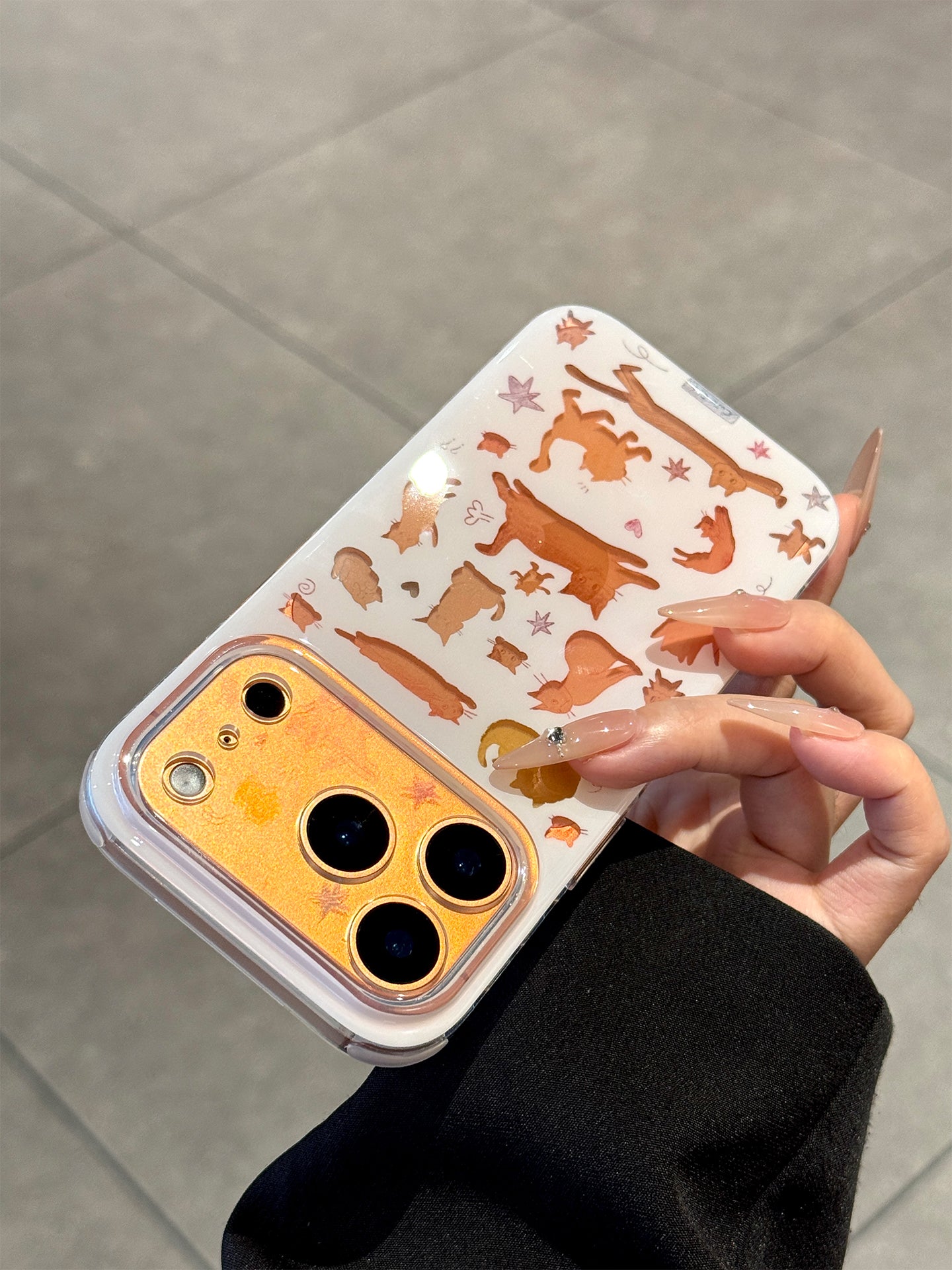 Apple 17promax mobil telefon qutusu üçün uyğundur yeni rəngli pişik iPhone17 yüksək səviyyəli 17pro ultra nazik silikon 16 yaxşı görünüşlü qoruyucu örtük 15 hər şey daxil anti-düşmə pm qadın modeli İnternet məşhur sənət ins