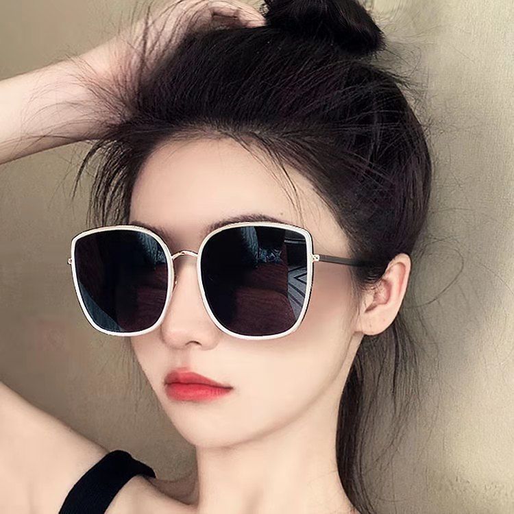 Ağ çərçivəli qadınlar üçün gradient rəngli günəş eynəkləri, arıqlama, anti-UV, böyük üz ulduz modeli, qütblü moda, 2026 yeni trend