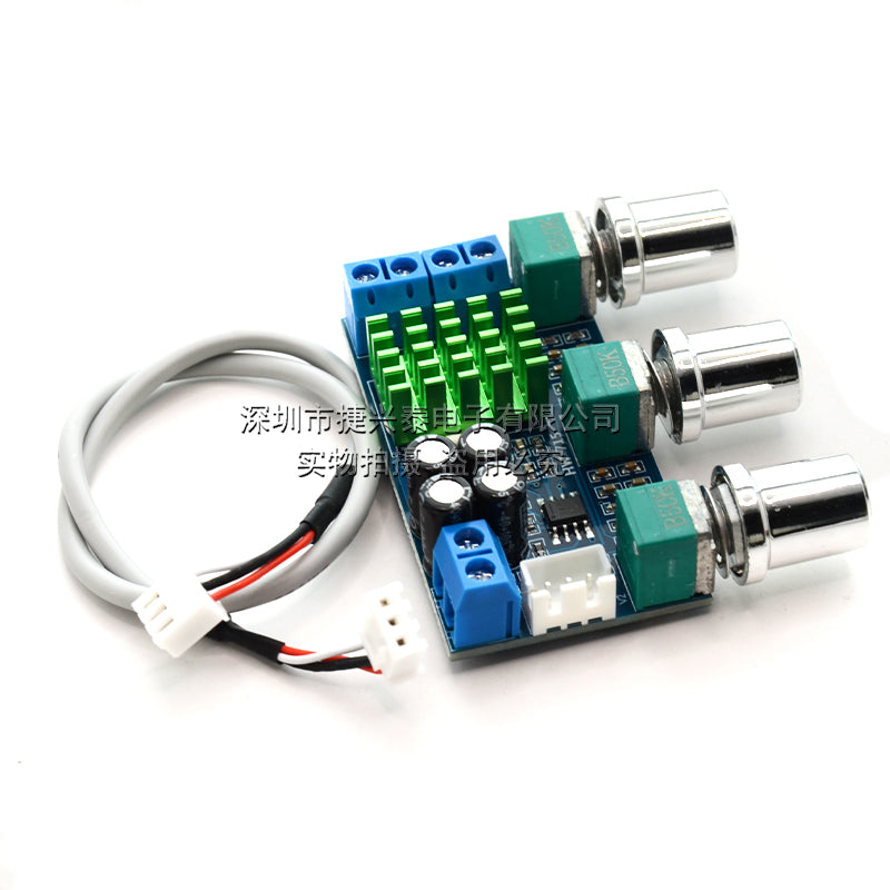 XH-M567 TPA3116D2 iki kanallı rəqəmsal güc gücləndirici lövhəsi 12-24v yüksək və aşağı bas tənzimləmə lövhəsi ikili 80W gücündədir