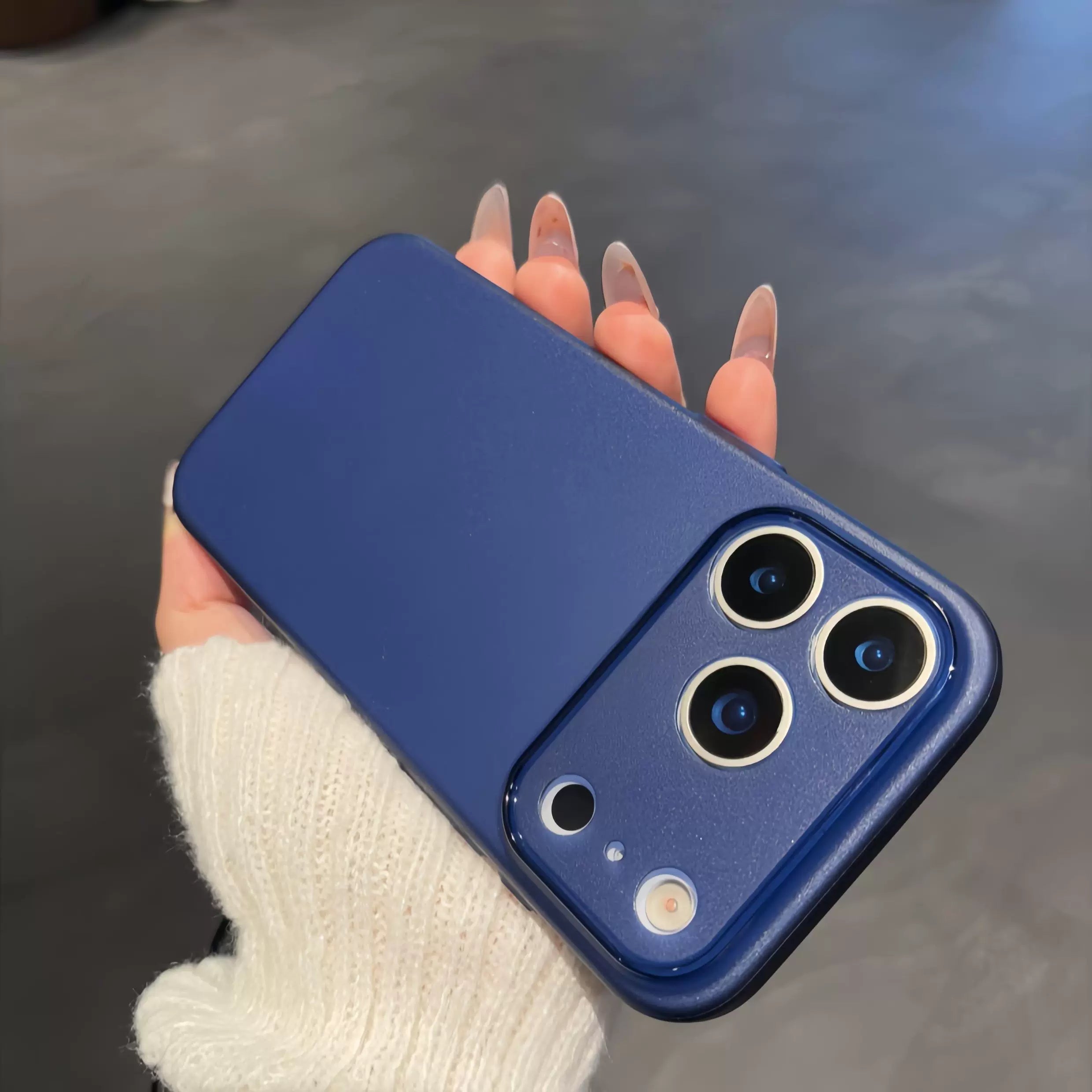 iPhone17promax üçün uyğundur ultra nazik buzlu mobil telefon qutusu Apple 16promax yüksək səviyyəli və yüngül 0,8 mm barmaq izi əleyhinə istilik yayılması 15pro/14plus sadə 13/12 cüt yumşaq çanta