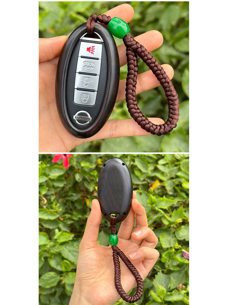 The Nissan Teana key rings made of sandalwood are compatible with the 14th generation Sylphy, X-Trail, Patrol, Qashqai and Murano.