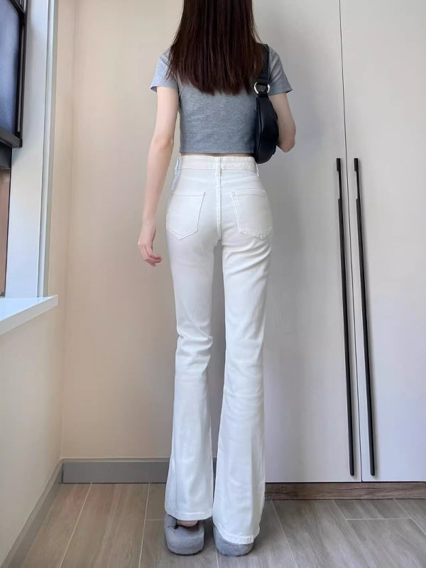 Qadın üçün böyük ölçülü ağ rəngli şalvar, yay üslubunda, nazik, yüksək belli, incə bədən quruluşuna malik, düz ayaqlı, yerə qədər uzun.