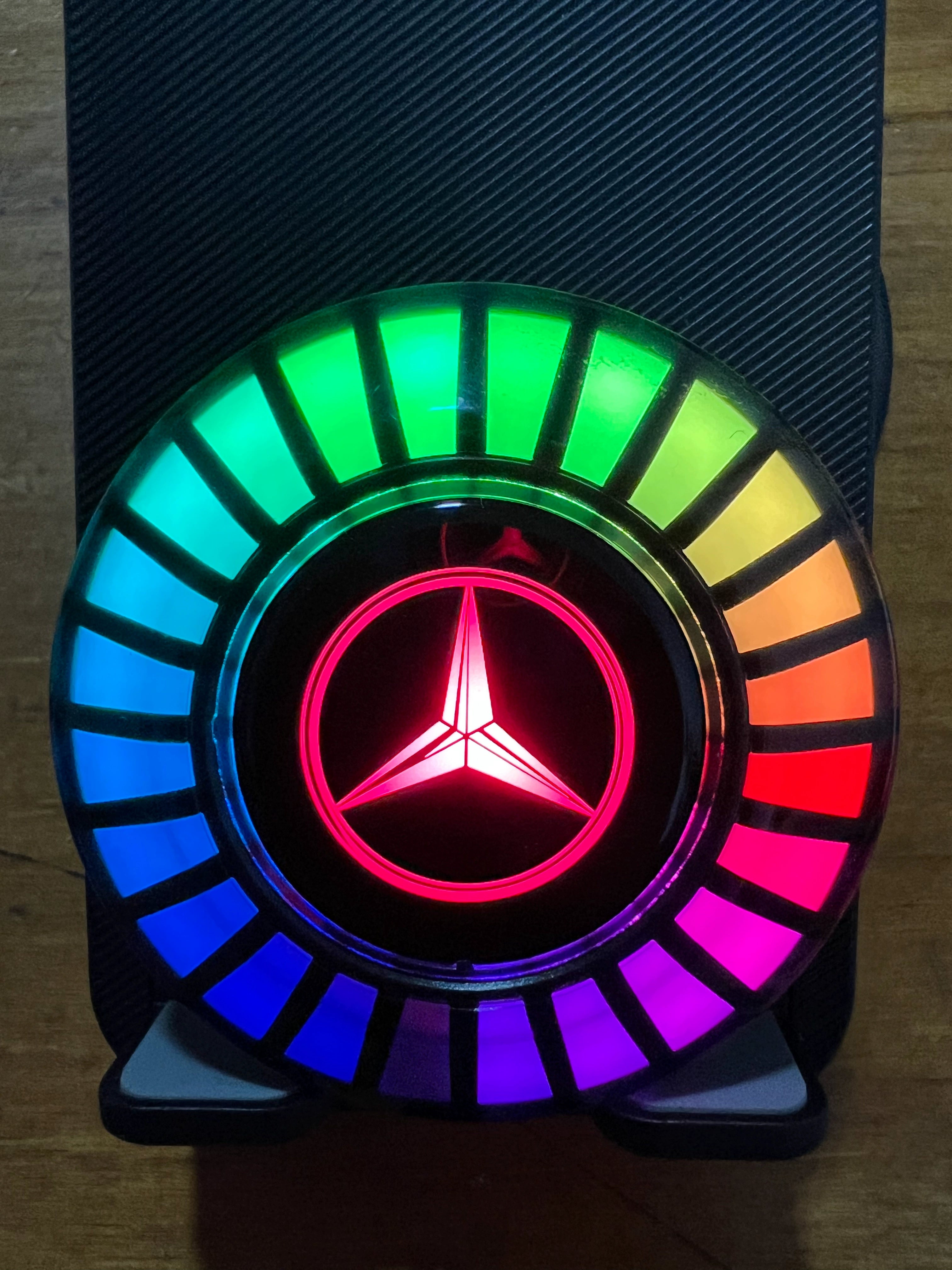 Yeni Təkmilləşdirmə Maqnit Emiş RGB Avtomobil Səsli İdarəetmə Pikap Mühit İşığı Ağıllı Avtomobil Havalandırma Ritmi İşıqlı Dekorasiya