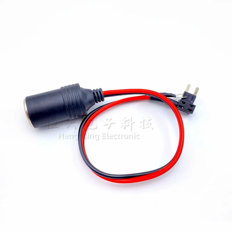 Avtomobil üçün OBD enerji təchizatı, tablosuna, qoruyucu qutuya, siqaret alışqanı yuvasına malik yüksək güclü iki portlu siqaret alışqanı yuvası