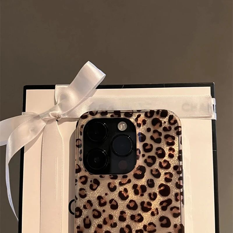 Cute leopard print transparent phone case for iPhone 16 15 14 13 1