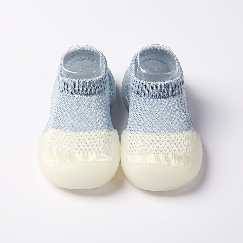 Yeni doğulmuş körpə ayaqqabıları Nəfəs ala bilən mesh Uşaq First Walkers Indoor