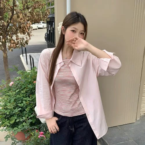 Zolaqlı mayka, kamzol, böyük ölçülü qadın geyimləri, 2026-cı il yayı üçün yeni dəb, incə oturacaq, qarın nahiyəsini gizlədən alt qat.