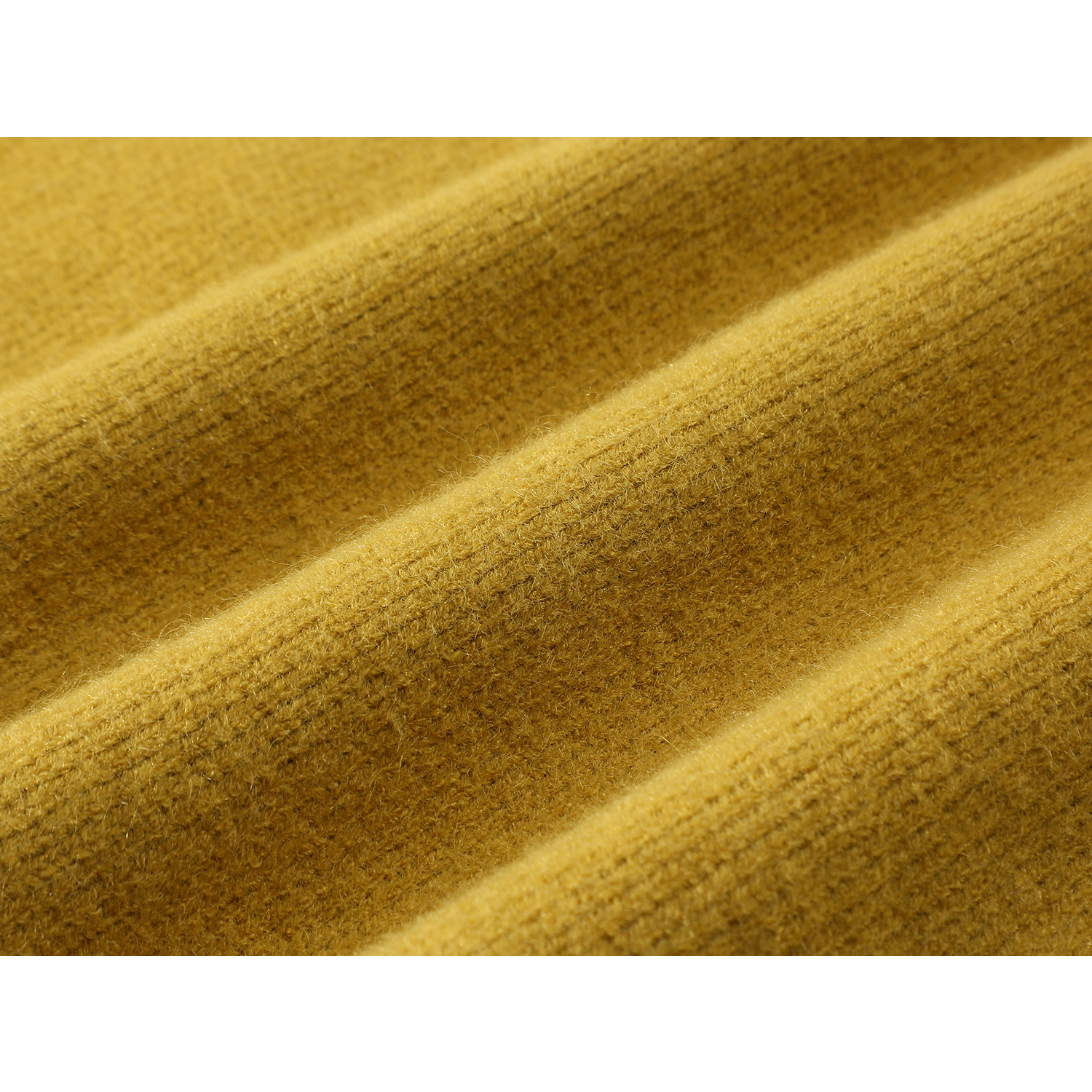 Cholisa-nın payız və qış üçün rəngli, qısa toxunmuş, dairəvi yaxalı, özünəməxsus və gözəl laylı jileti.