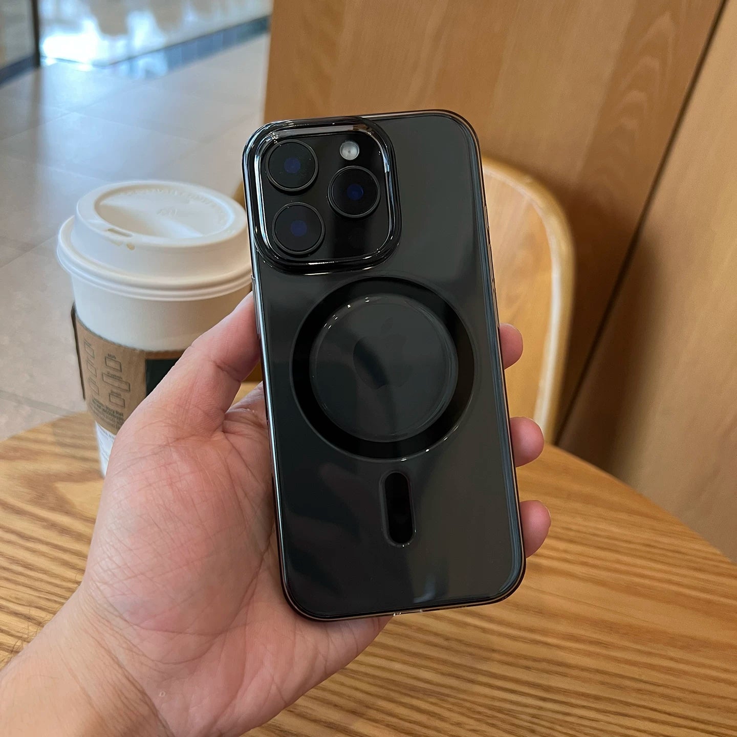 Sararmaq asan olmayan və Apple 16promax maqnit cib telefonu qutusu kamera düyməsi üçün uyğun olan şəffaf sərt çanta hamısı bir yerdə iPhone 15promax qoruyucu qutu 17 sadə yüksək dəqiqlikli MagSafe ultra nazik
