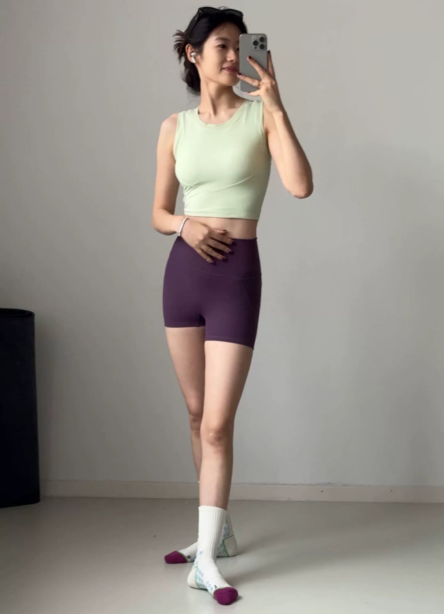 Yoyo idman bra fitness bra Pilates məşq geyim üst geyinmək sinə yastığı ilə yoga geyim jilet tövsiyə edir