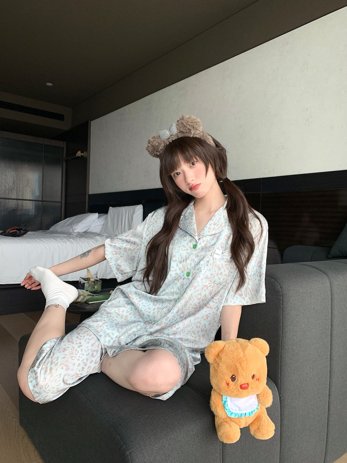Xinbangbang Homedress bəbir çaplı buz ipək pijama şalvar dəsti qadın yay sərin nəfəs ala bilən qısaqol ev paltarı