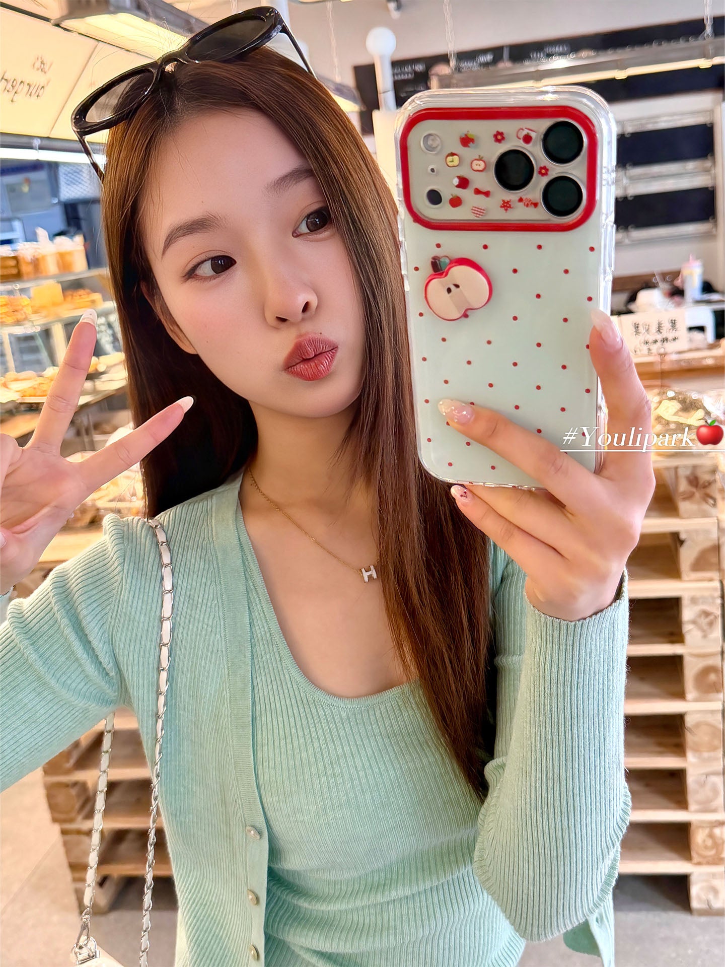 Yuri Park ins Koreya qızı nanə yaşıl polka nöqtəli üçölçülü qırmızı Apple 17 17pro Apple 17ProMax mobil telefon üçün korpus iPhone16 hər şey daxil 14 yeni 16Promax qoruyucu örtük