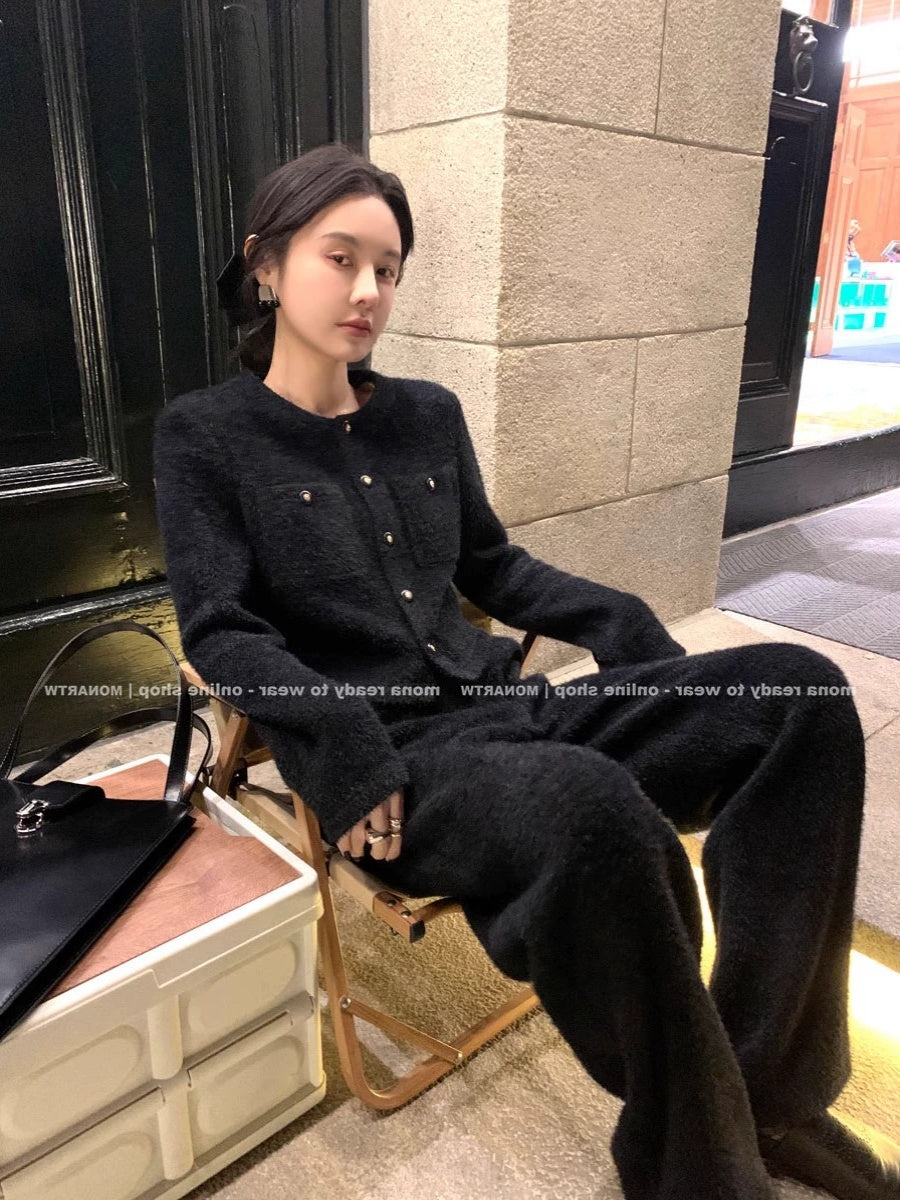 UM Chanel-inspired women's spring and autumn daily knitwear set, elegant cardigan jacket, high-waisted pants, fashionable and youthful two-piece set.