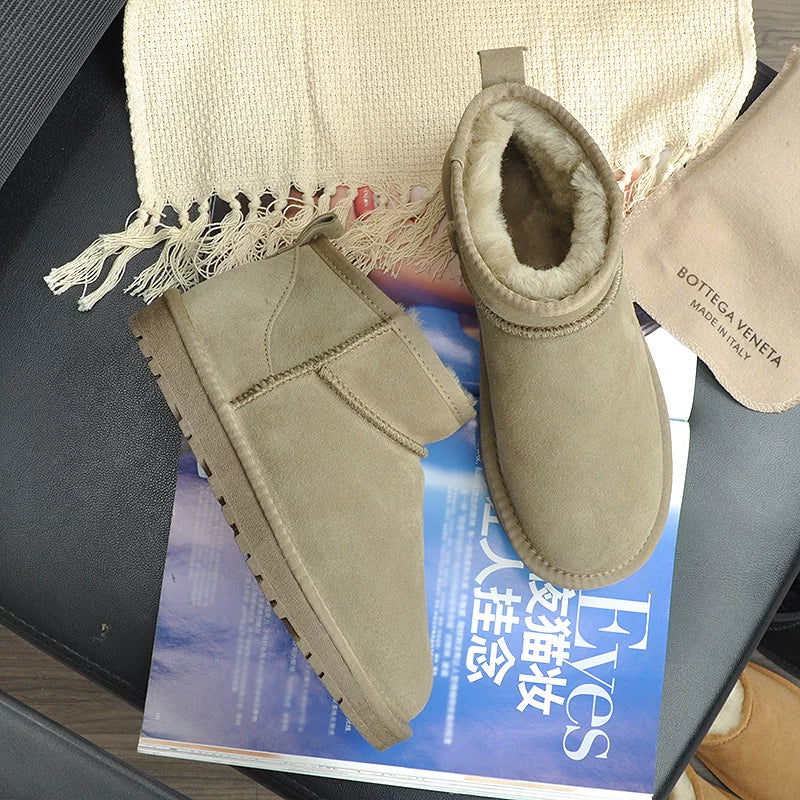 2025 Zhou Dongyu style snow boots, women's short boots, leather and fur, winter genuine leather, wool lining, large size men's shoes.