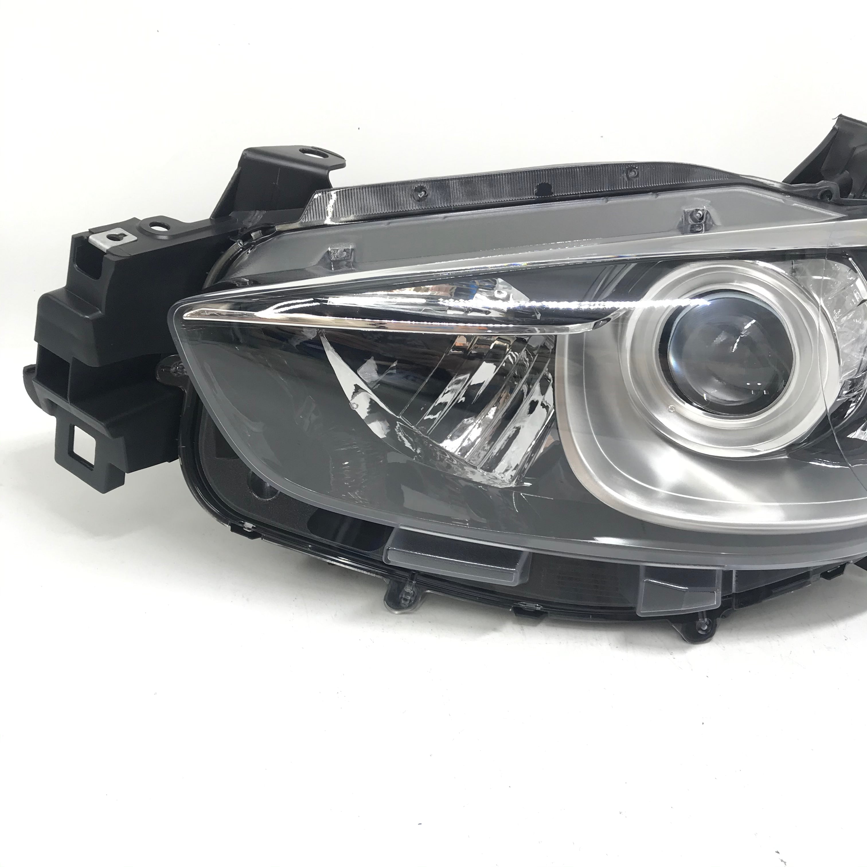 Applicable to Mazda CX5 headlight assembly, 2013-2016 Mazda CX5 headlight assembly, front lighting.