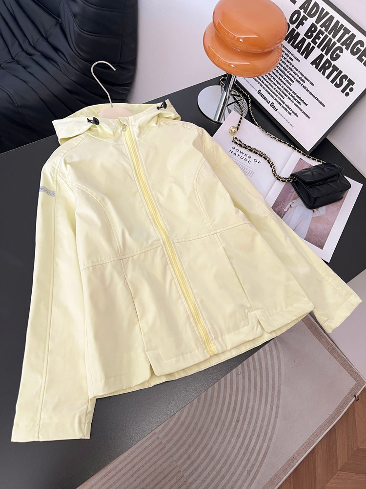 Qadınlar üçün Böyük Ölçülü Moda Başlıqlı Windbreaker Gödəkçəsi, 2026 Yaz Yeni Stil, Qəşəng, Boş Forma, Arıqladıcı, Çoxfunksiyalı Qadın Topu