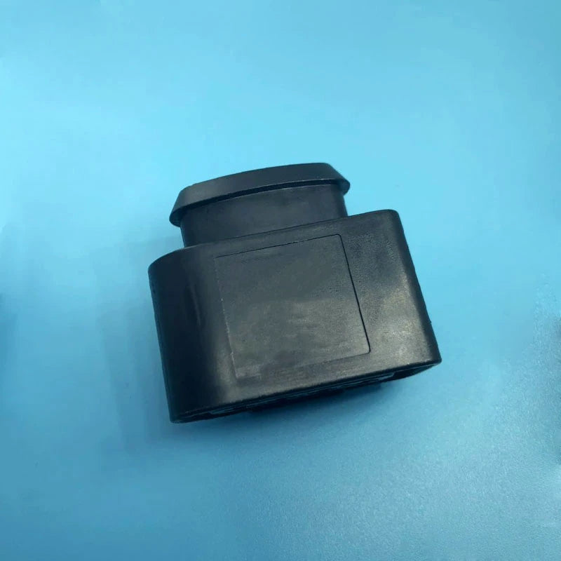 Compatible with Volkswagen Magotan, CC, Tiguan, Passat and Skoda ignition coil plugs, high voltage coil clips, wire connectors and brackets.