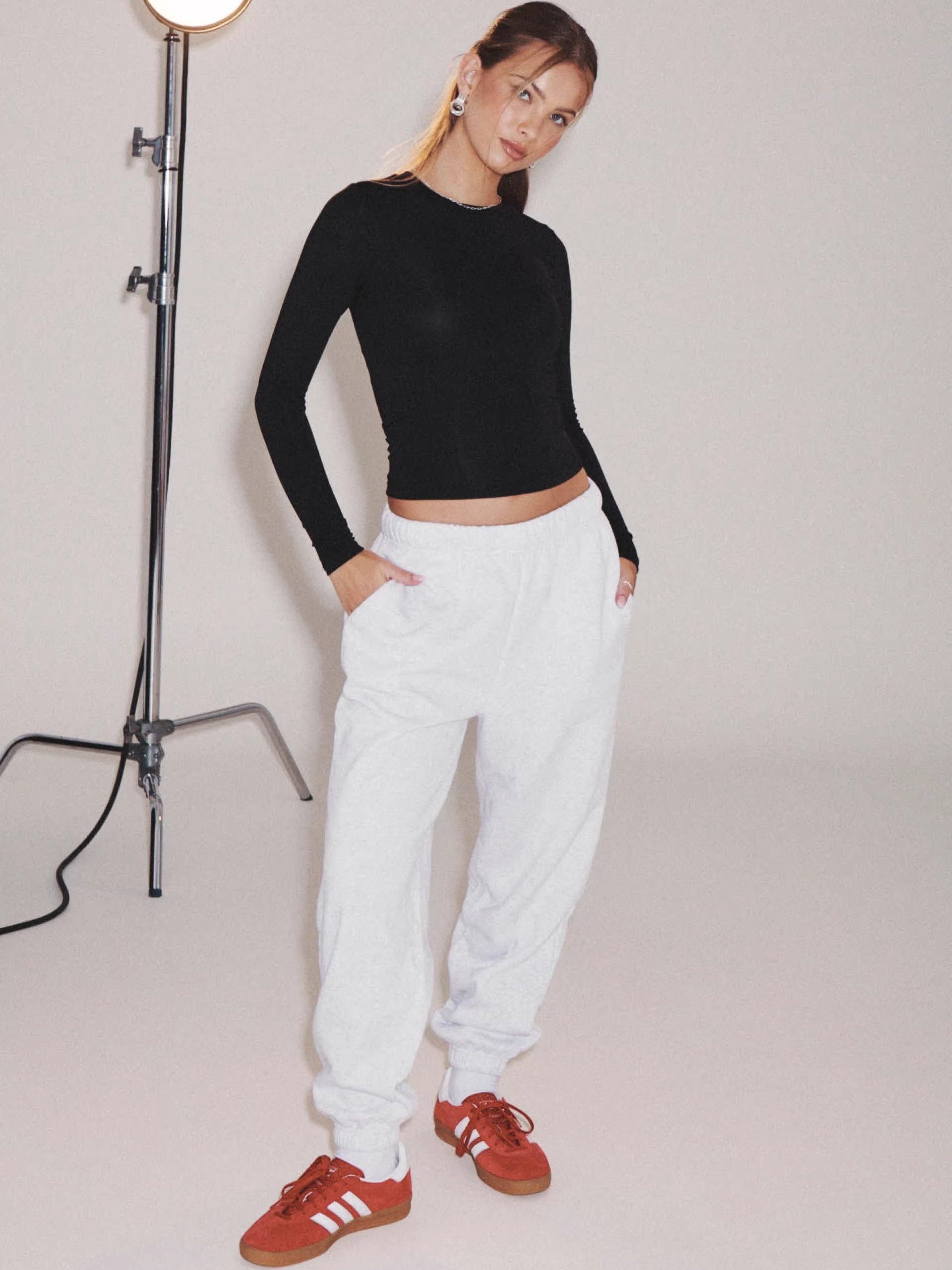 Avstraliya S-brendli SK*M dupe! Qadınlar üçün düz rəngli, tikişsiz, uzanan uzunqol köynək, seksual üslublu top, ixrac keyfiyyəti.