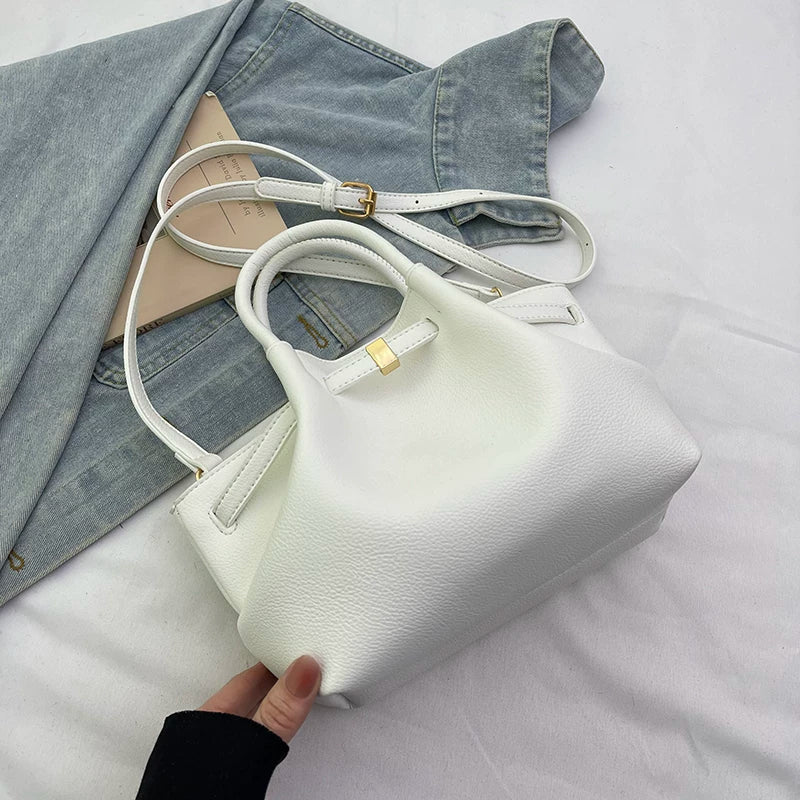 Qadınlar üçün Fransız retro liçi naxışlı çanta, yeni 2025-ci il üslubunda, yüksək keyfiyyətli, çoxfunksiyalı, çiyin/çarpaz bədən çantası, dəbli şəhər içi çantası.