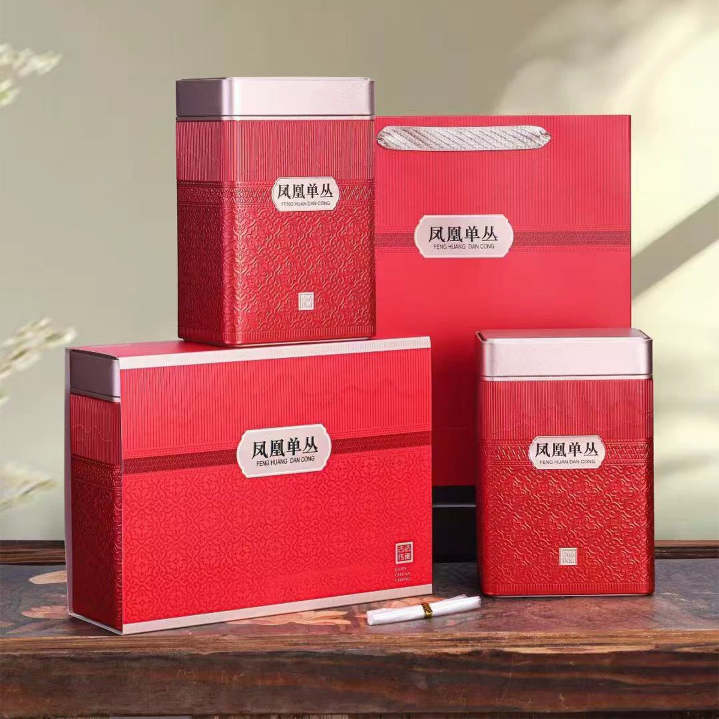 Çay hədiyyə qutusu boş qutu Phoenix tək çoxluq ördək bok Xiangyinghong № 9 qədim ağac qara çay Yunnan qırmızı yaşıl çay yarım pişik/bir pişik