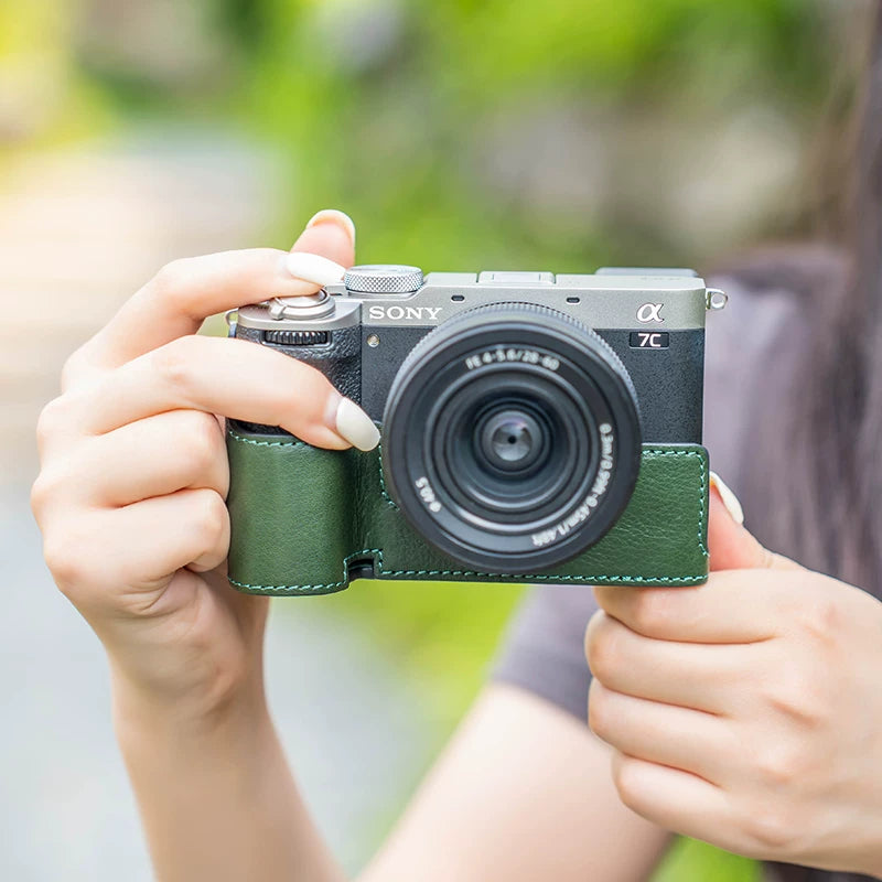 Fotoqraflar üçün uyğundur Sony a7c2 qoruyucu çanta a7m5zve10 ikinci nəsil güzgüsüz kamera çantası a7m4A7CR dəri çanta a6700 baza A7R5 əsl dəri qabıq inək dərisi çiyin qayışı dekorativ aksesuarlar