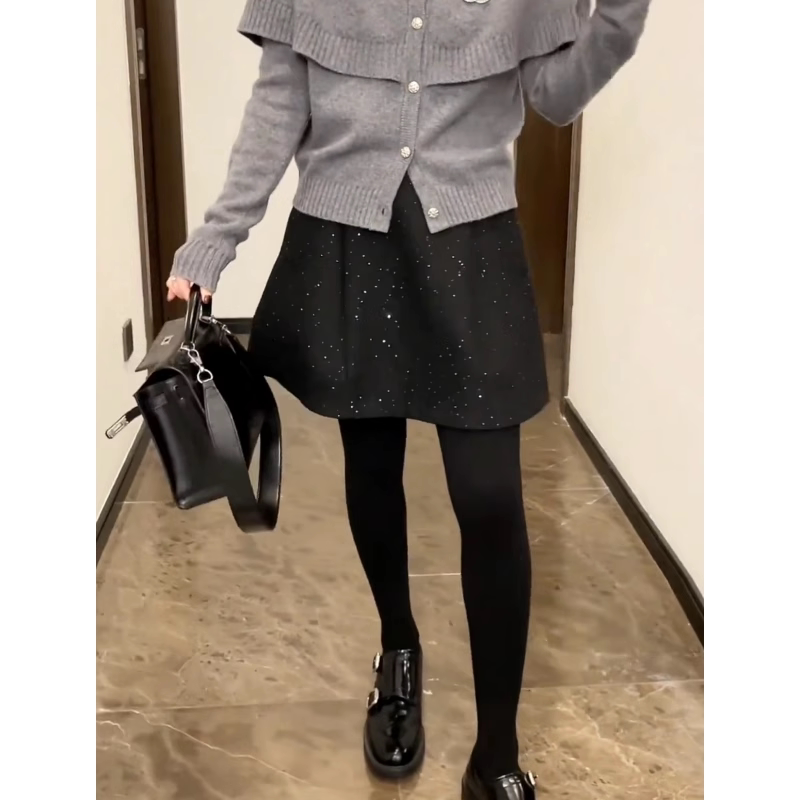 Boz rəngli parıldayan yun mini ətək, böyük ölçülü qadın geyimləri, yaz trendi, yeni stil, arıqladıcı, gözəl, çoxfunksiyalı büzməli ətək.