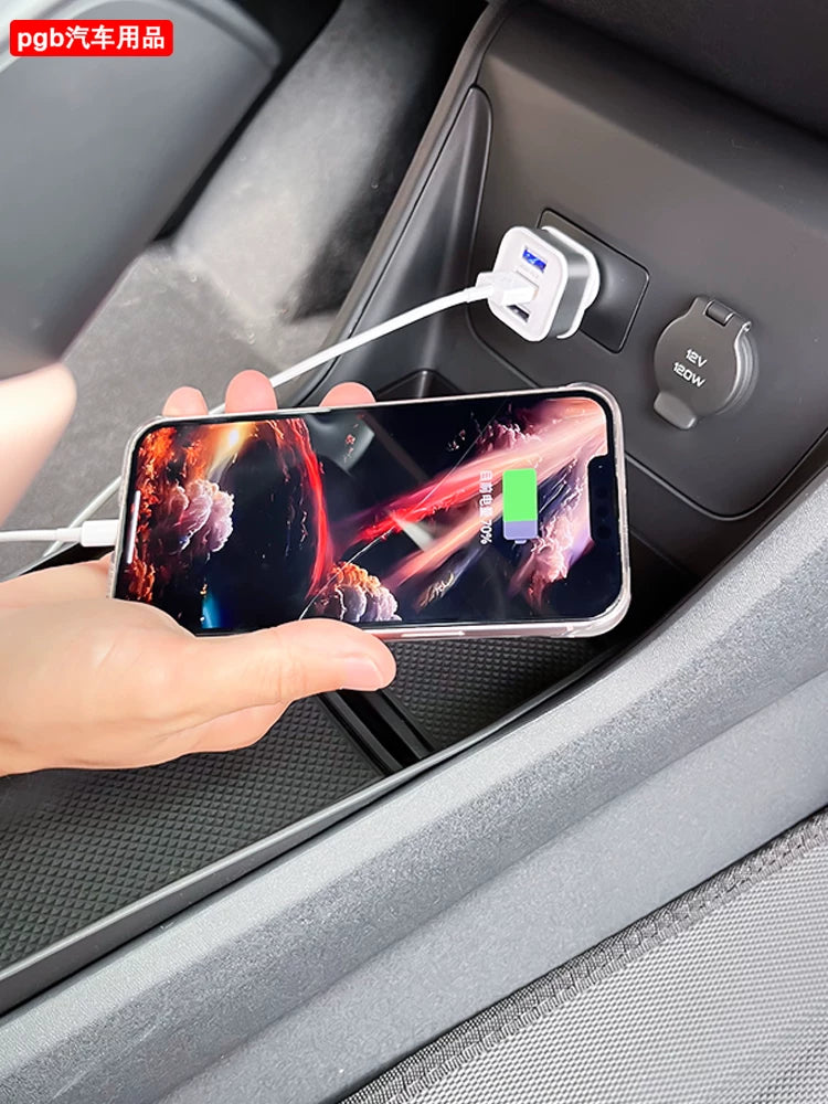 Compatible with PGB, BYD Seagull car charger extender, 1 to 3 USB data cable, multiport adapter.