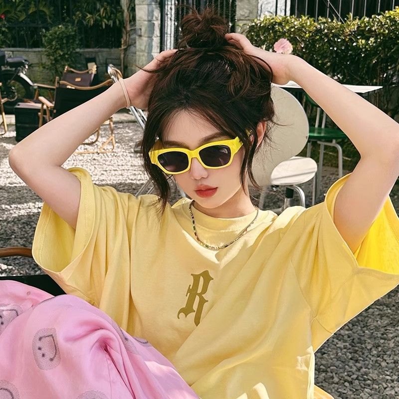 Sarı Kvadrat Y2K Sweet Cool Hot Girl Günəş Eynəyi Qadın Yüksək Səviyyəli Günəş Kölgəsi Anti-UV Yay Çimərlik Günəş Eynəyi