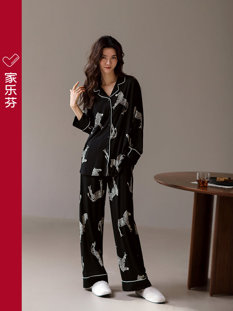 Jialefen Qadınlar üçün Yaz və Payız Modalı Uzunqollu Ev Geyimi Yay İncə Zebra Dəsti Qara Yüksək Ucuz Stil