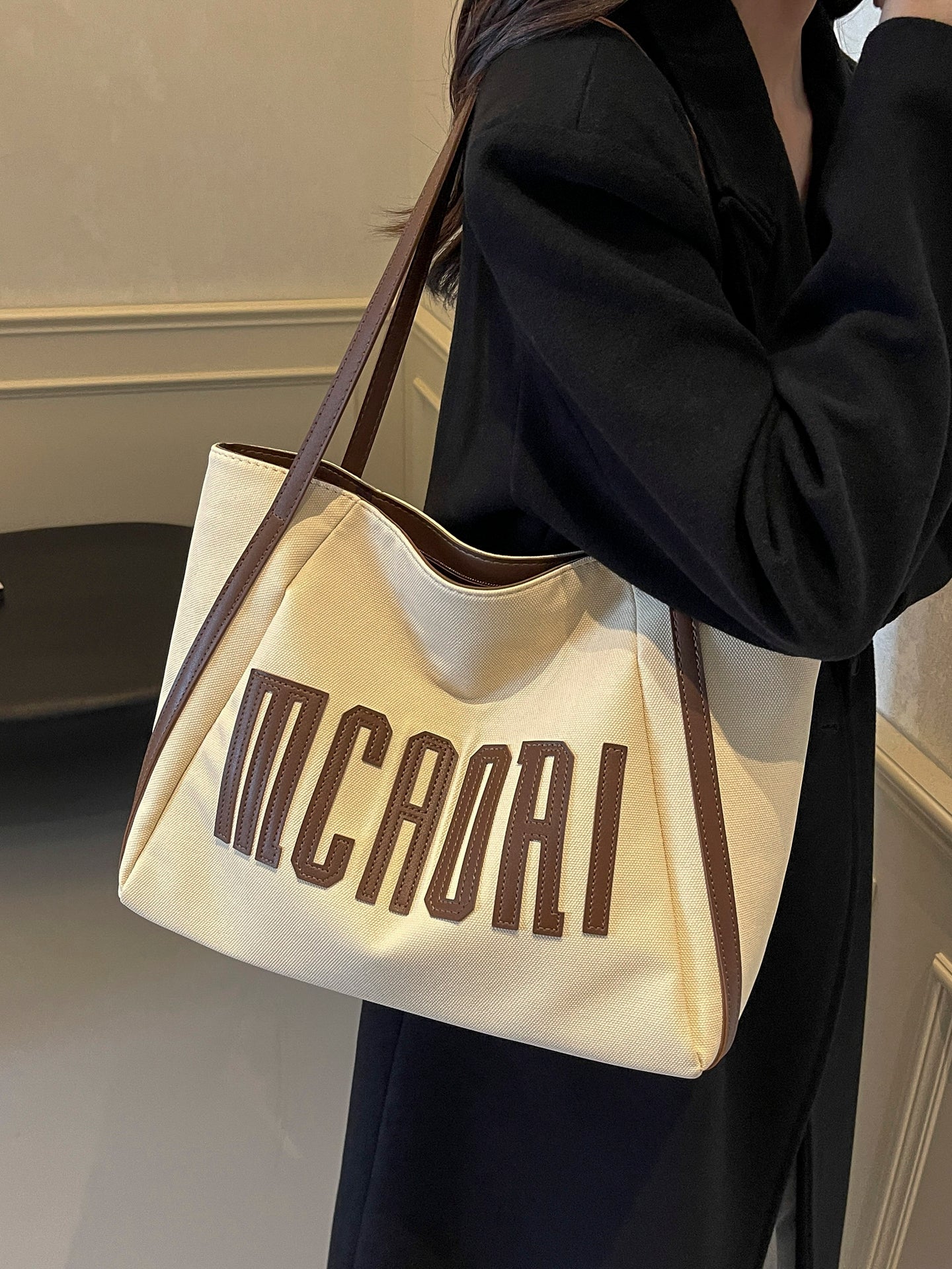 2025 New High-end Korean Retro Style Women's Bag, Large Capacity, Stylish and Multifunctional, Suitable for Work and Commuting, Shoulder Bag