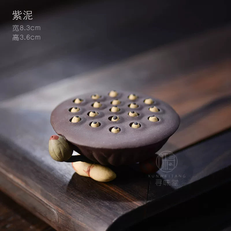 Yixing bənövşəyi qumlu lotus pod bəzəkləri｜Əl istehsalı kreativ lotus toxumu çay ev heyvanı örtüyü sahibi Kung Fu çay dəsti aksesuarlarını dəstəkləyə bilər