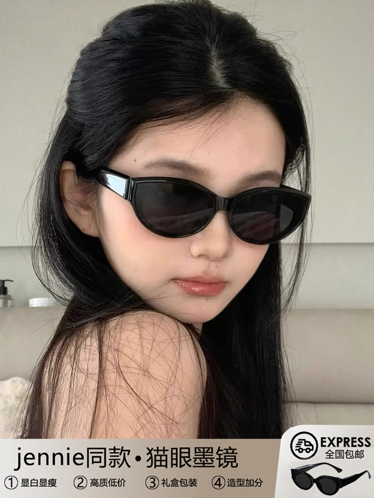 Jennie'nin eyni üslublu qadınlar üçün günəş eynəyi retro hottie pişik gözü kiçik çərçivə gm eynək polarize anti-UV günəş eynəyi kiçik üz