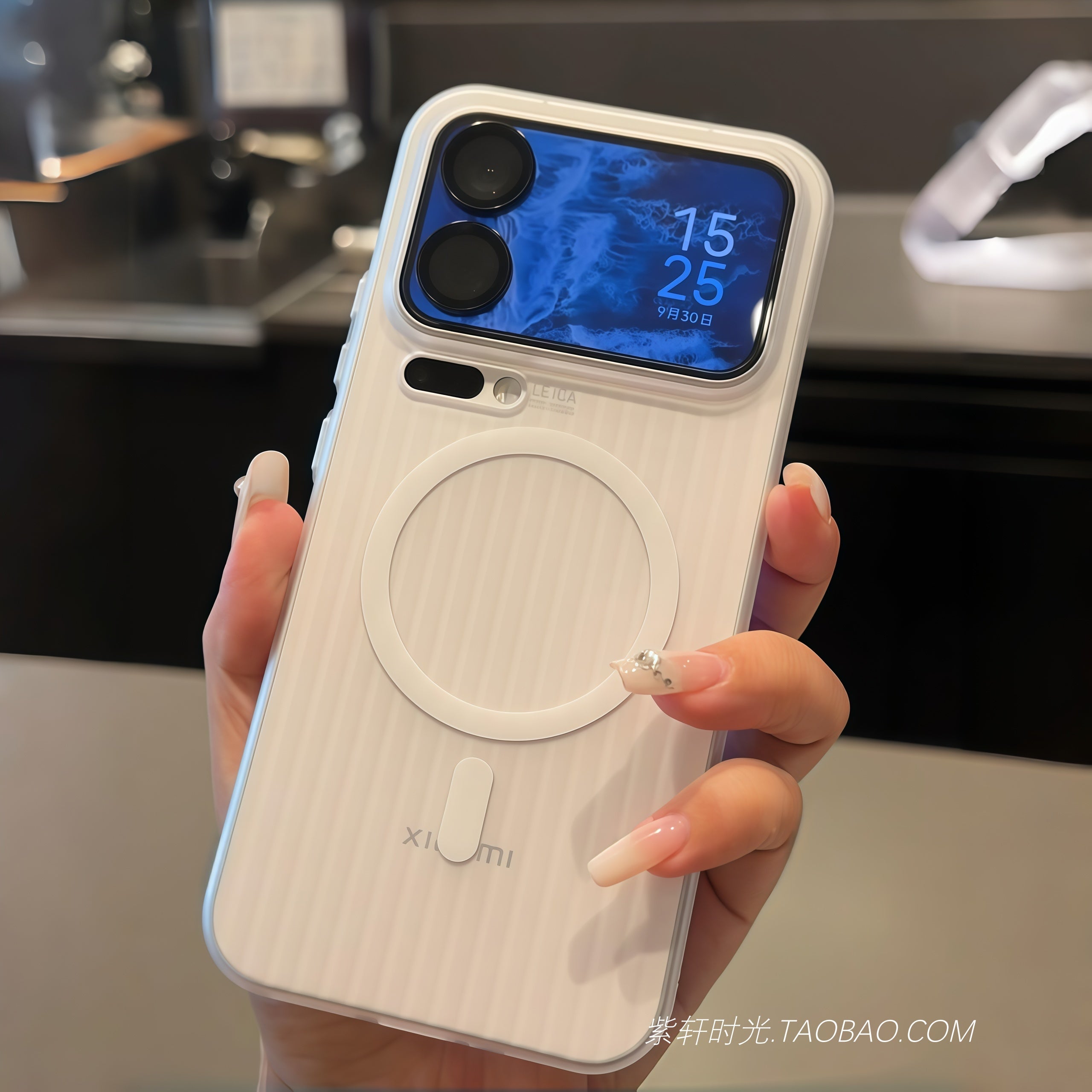Buz tutqun şaxtalı ağ Magsafe maqnit doldurma Xiaomi 17pro mobil telefon qutusu K90Max çamadan nümunəsi 15 ızgara büzməli 14 sərt 13Ultra Redmi K80 barmaq izinə və kirə davamlıdır
