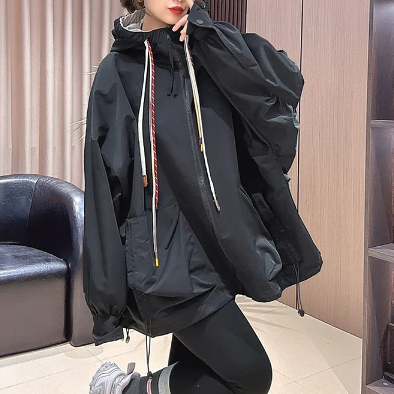 Qadınlar üçün Avropa üslubunda gündəlik kapşonlu küləkdən qoruyucu gödəkçə, 2026-cı il yaz yeni dəbi, böyük ölçü, kök qızlar üçün Koreya üslubunda boş gödəkçə.