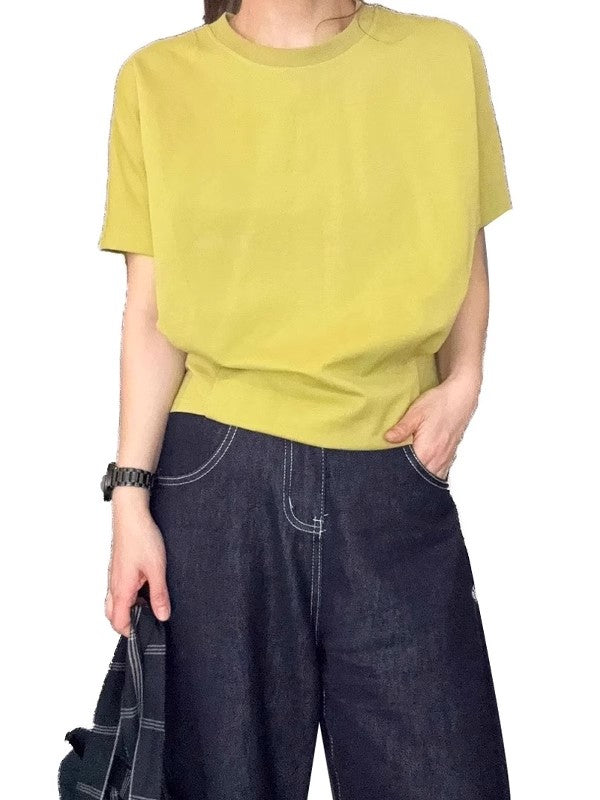 Qadınlar üçün dəbli və sadə qısaqol köynək, böyük ölçüdə, şık və çoxfunksiyalı, geniş və gündəlik, belini sıxan dizayna və dairəvi yaxalığa malikdir.