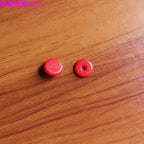 Avtomobil Təhlükəsizlik Kəmərinin Rəngini Dəyişdirən Uyğun Limit Toqqası Yerləşdirmə Tokası Bolt Sürüşməyən Düymə İsti ərimədən Əllə Quraşdırma