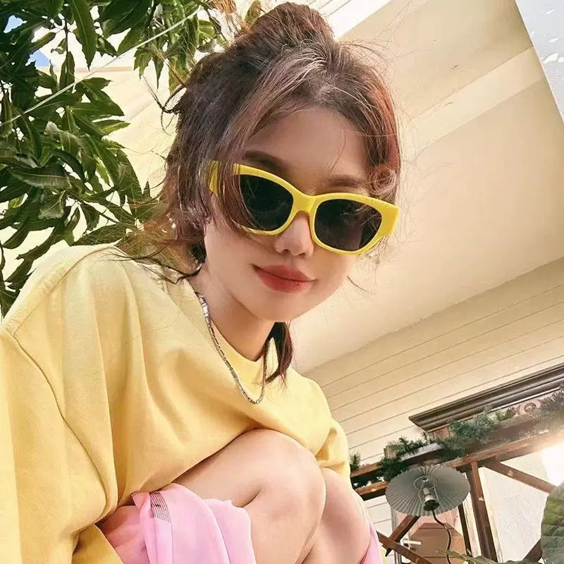 Sarı Kvadrat Y2K Sweet Cool Hot Girl Günəş Eynəyi Qadın Yüksək Səviyyəli Günəş Kölgəsi Anti-UV Yay Çimərlik Günəş Eynəyi