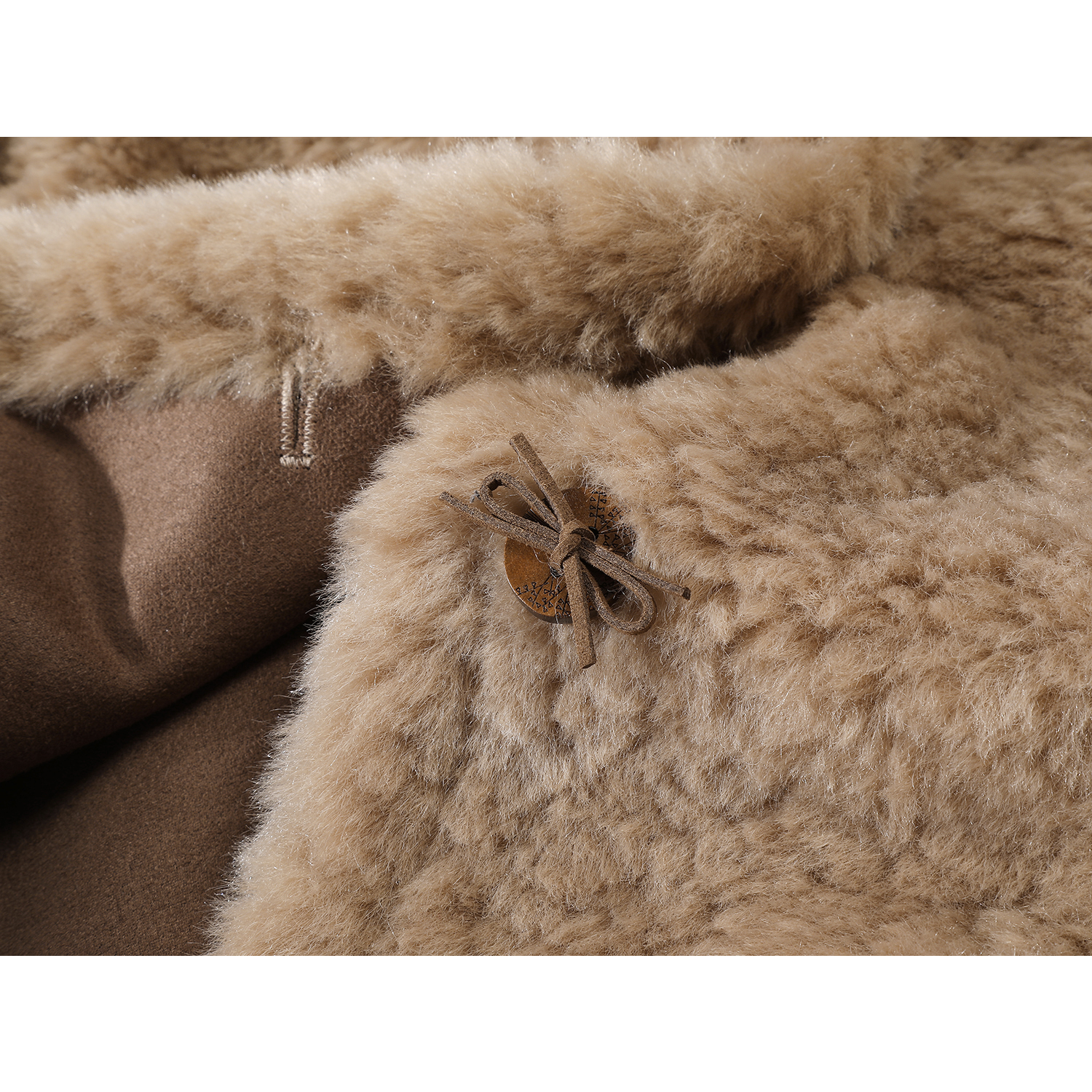 Cholisa Qadınlar üçün 2025 Yeni Qalınlaşmış Xəz Koreya Retro Erkən Qış Qəşəng Pambıq Yastıqlı Gödəkçə