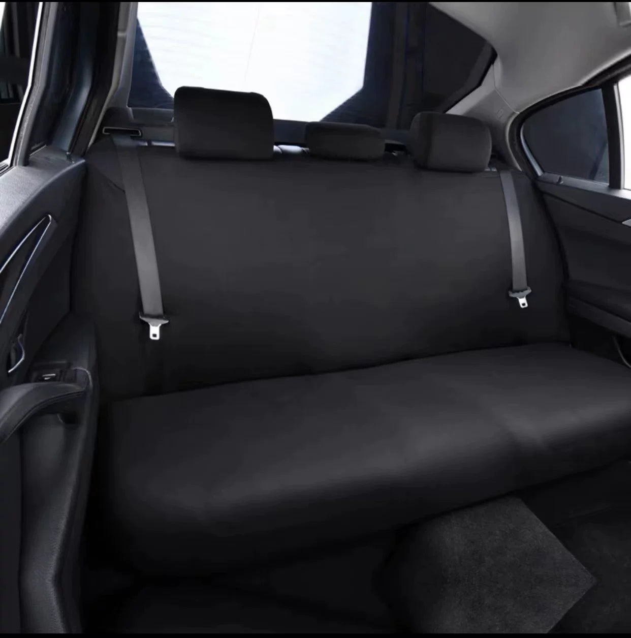 Universal five-seater car seat cushions and covers, breathable fabric, dustproof, elastic, fully enclosed, suitable for all seasons.
