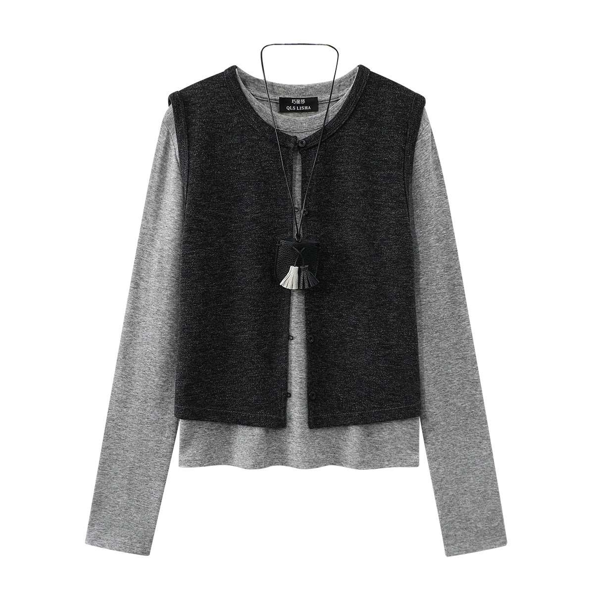 Chola Lisanın zərif geyimi: payız aylarında qadınlar üçün yüksək səviyyəli iki hissəli jilet, mayka və uzunqol trikotaj dəsti.